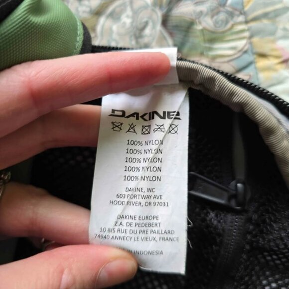 Dakine Essentials Mini Backpack 7L - Picture 7 of 9